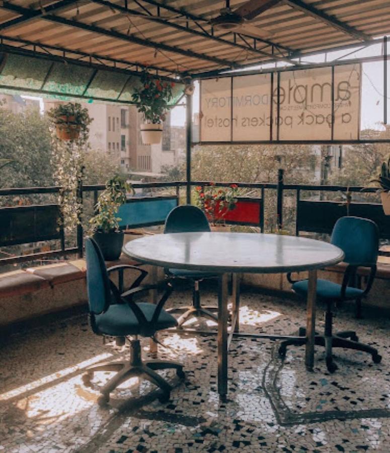 Maple Social Hubz-Hostel Mumbai Eksteriør bilde