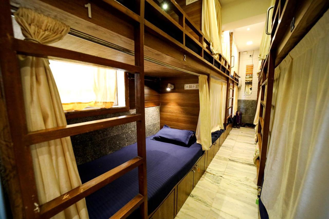 Maple Social Hubz-Hostel Mumbai Eksteriør bilde