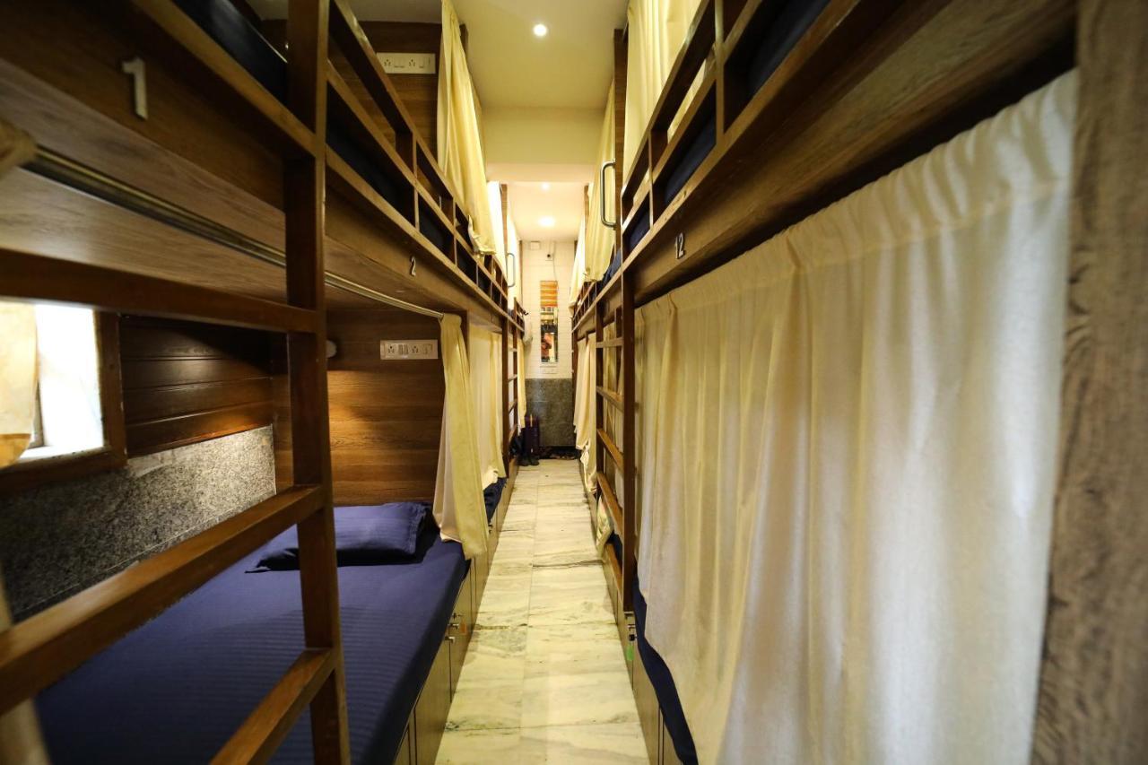 Maple Social Hubz-Hostel Mumbai Eksteriør bilde