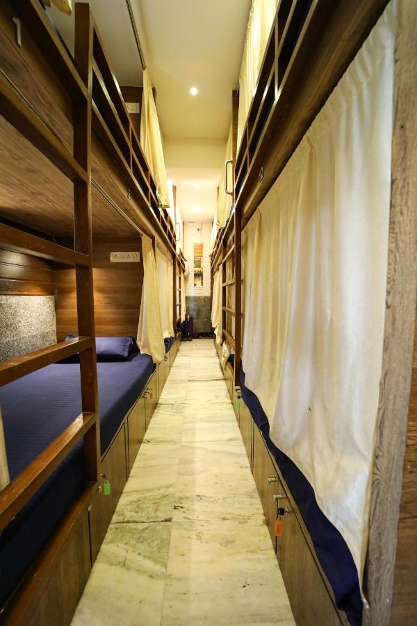 Maple Social Hubz-Hostel Mumbai Eksteriør bilde